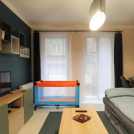 Apartment Lovely In The Heart Of Budapest
