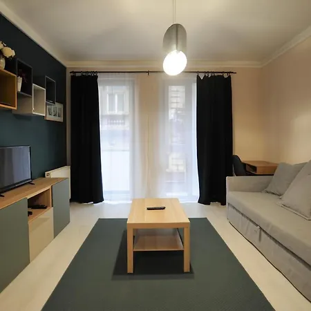 Apartment Lovely In The Heart Of Budapest